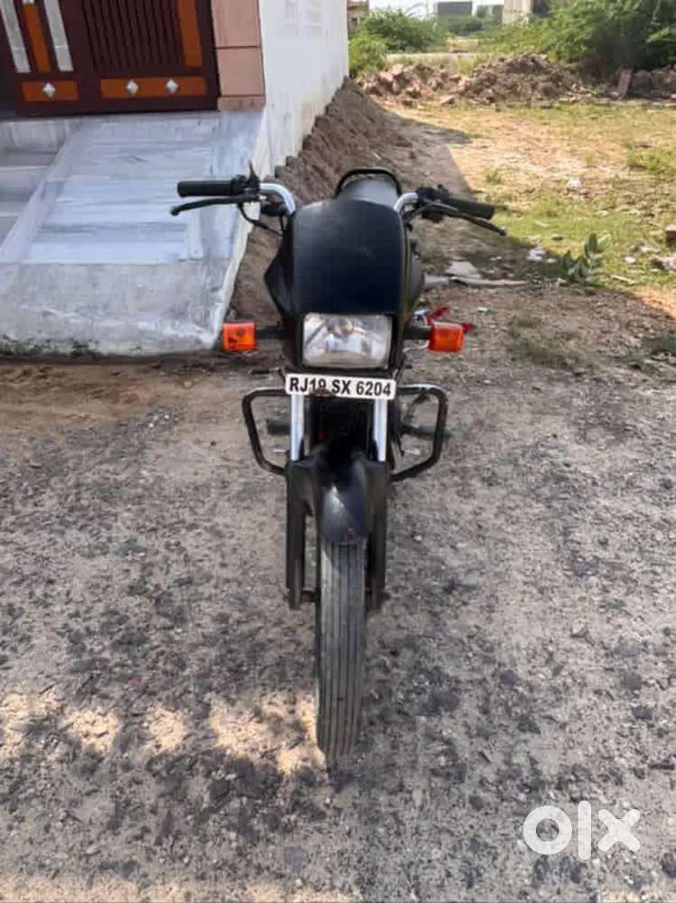 Splandar he ek dam avan kandisan he agar kise bhai ko chaye to essage