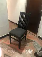 Wooden single chair