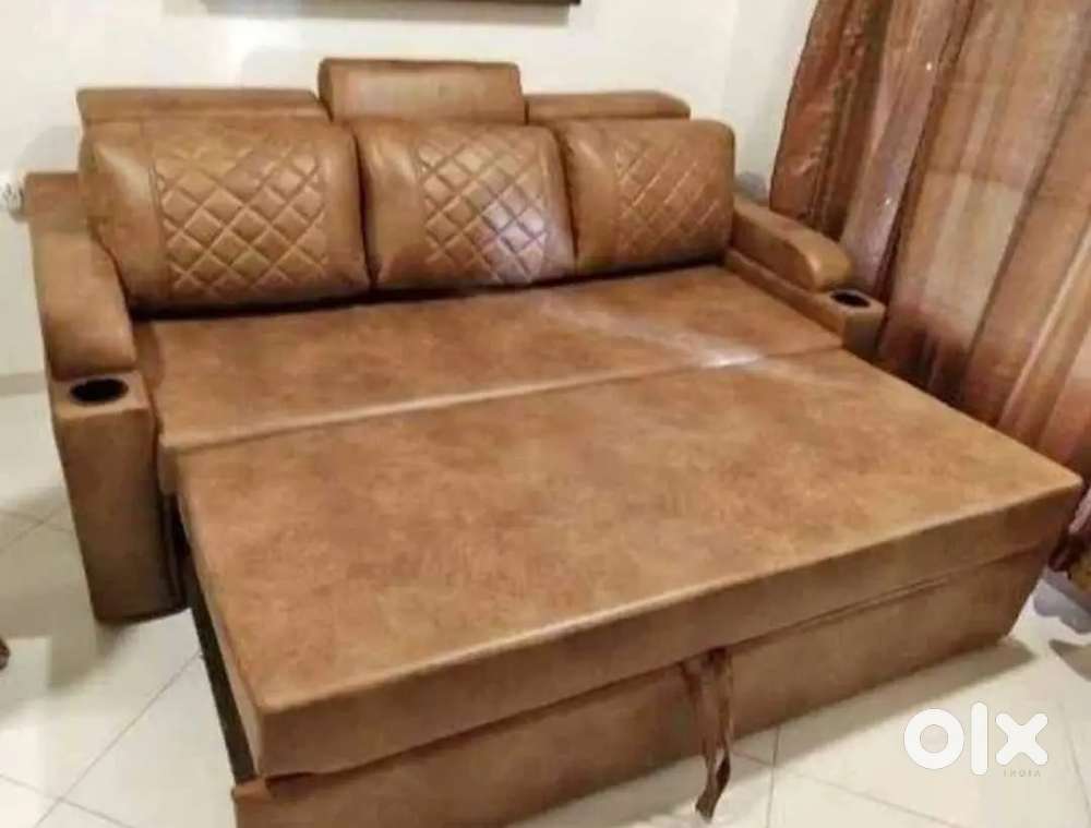 Adjustable headrest 3 setter sofa cumbed only available in Starf furni