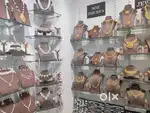Need good sales men-women for imitation jewellery store