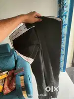 Men pain' black colour