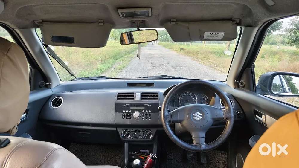 Maruti Suzuki Swift Dzire 2011