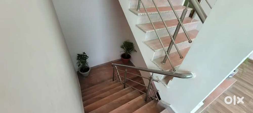 फैमिली हेतु 1BHK अपार्टमेंट किराये से देना है..