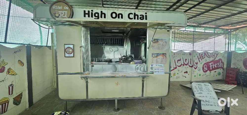 Food truck with whole kitchen setup