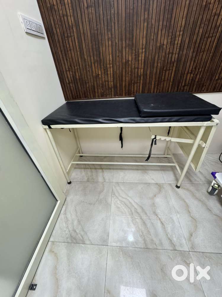 Patient bed/ bench