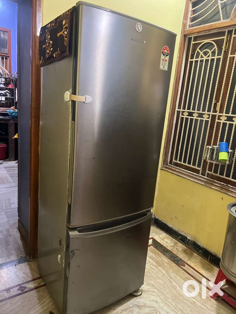 Panasonic double door fridge
