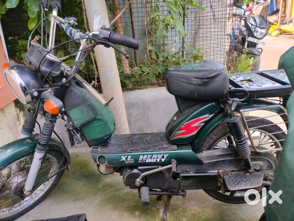 TVS XL 100 Heavy Duty