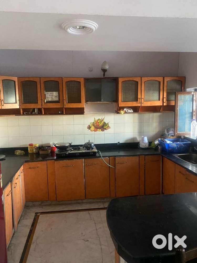 PG For Boys and Girls - Well furnished