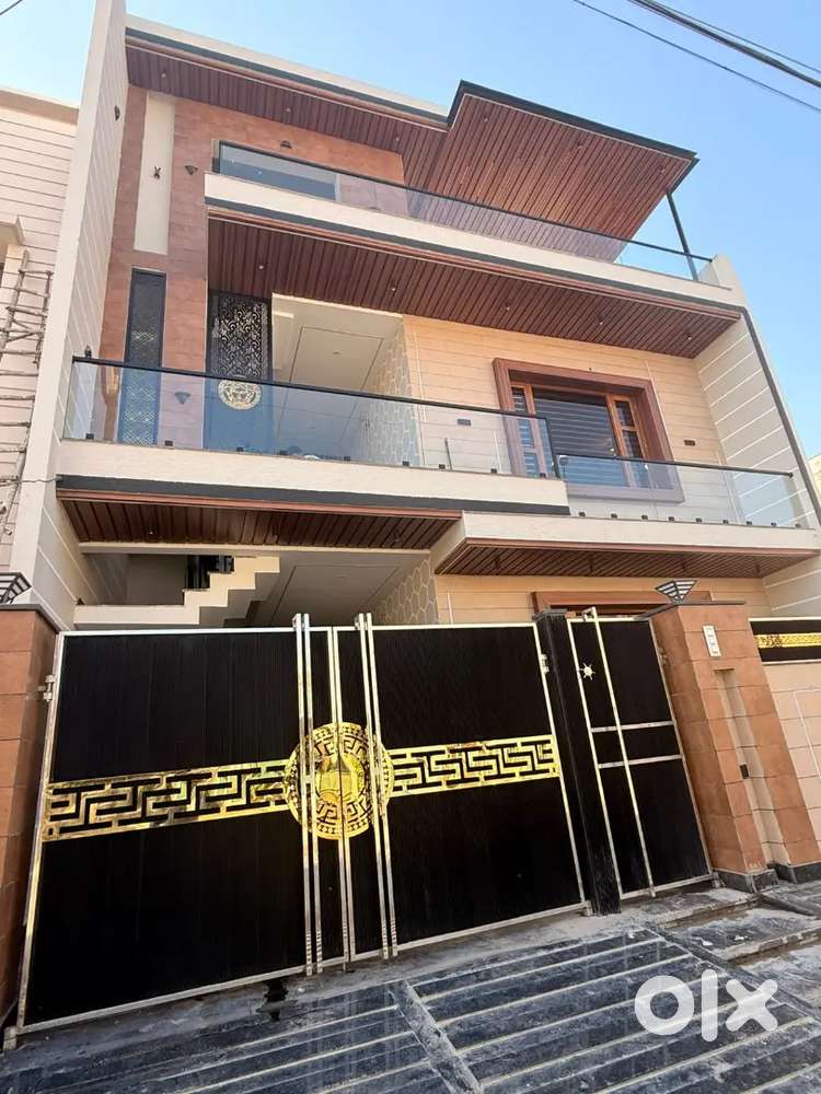 200Gaj 4BHK Kothi On 60ft Rd In Sec125 Sunny Enclave Kharar Mohali