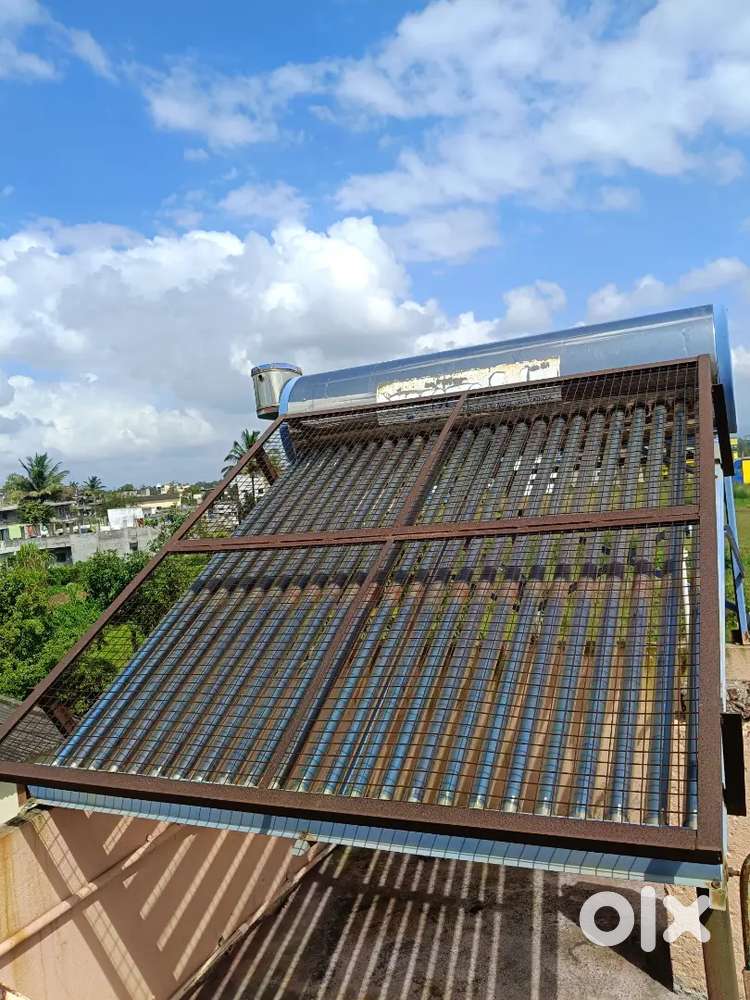 Solar water heater