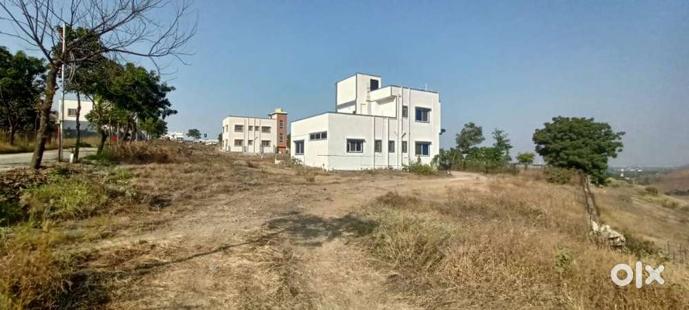 Why flat? when u can have a bunglow in half the price.