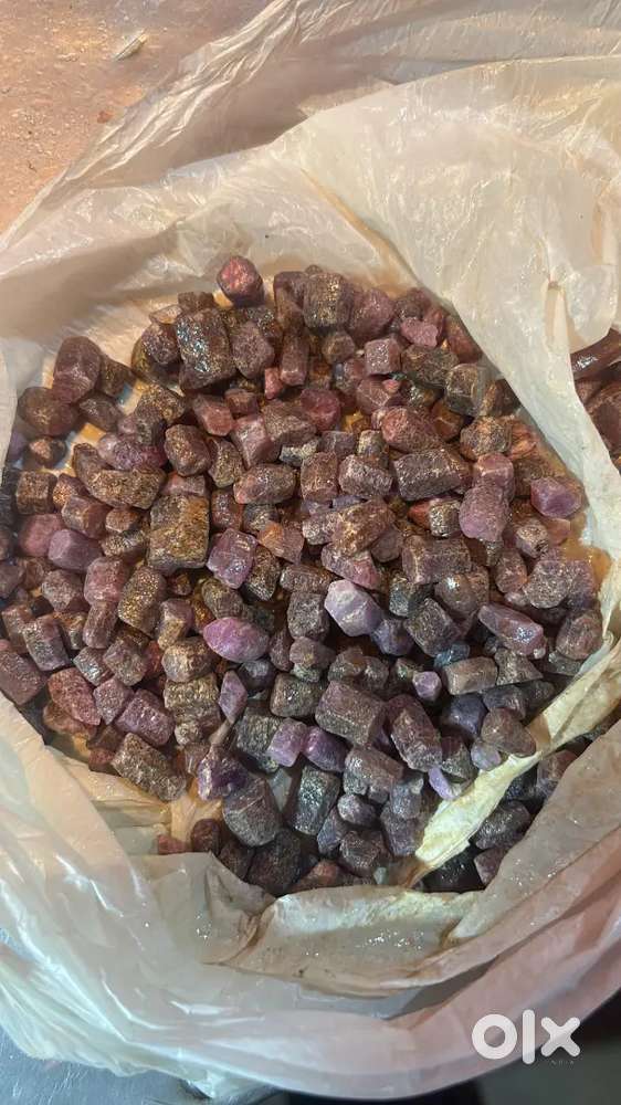 Ruby stone Raw material good quality stone