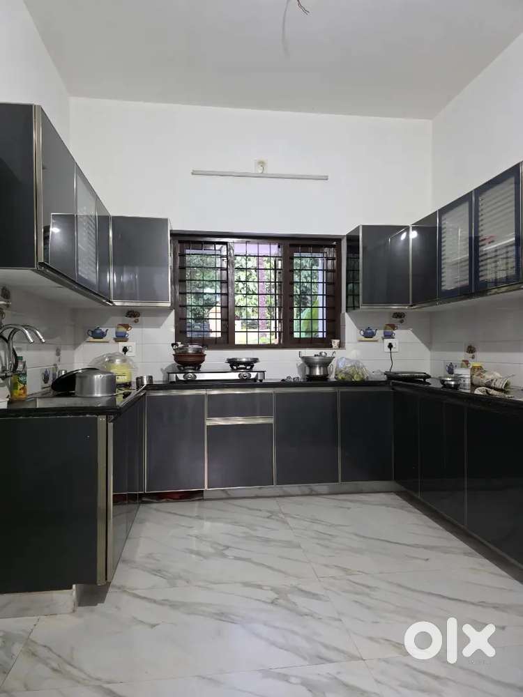 ഇരിഞ്ഞാലക്കുടയിൽ 3 ബെഡ്റൂം വീട് വാടകയ്ക്ക്