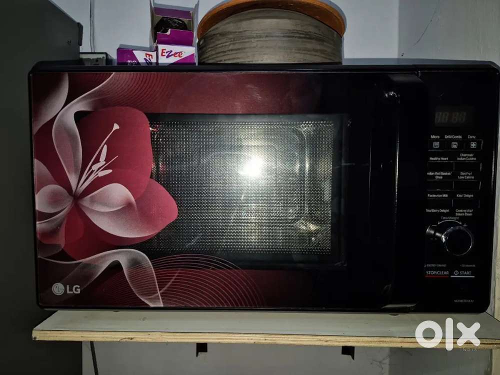 LG Microwave oven