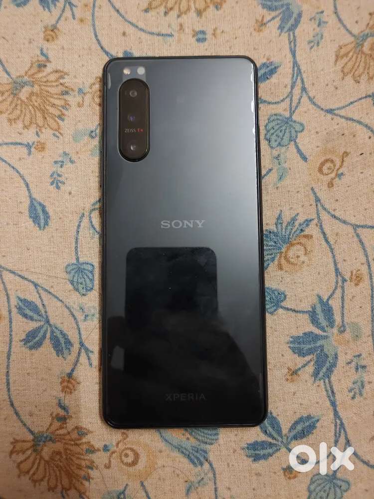 Sony xperia 5 mark 2 8gb /128gb snapdragon 865 mint condition