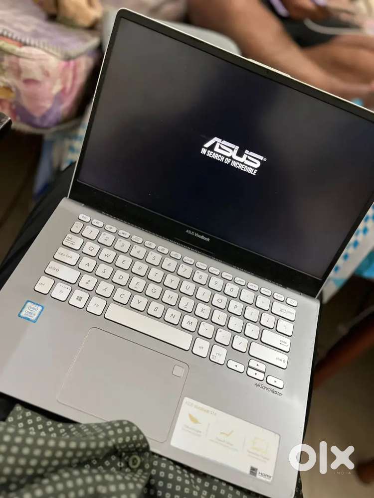 Asus laptop 1 TB storage i5 8th gen