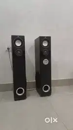 Speakers set