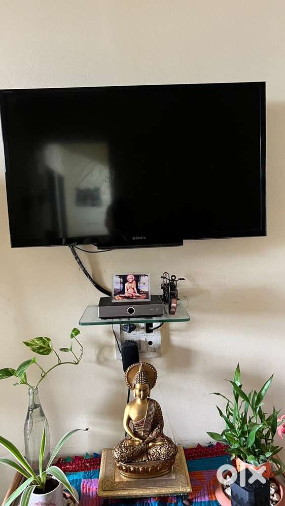 A “Smart tv sony Bravia 32 inch” listed for ~ ₹15,000 in Navi mumbai