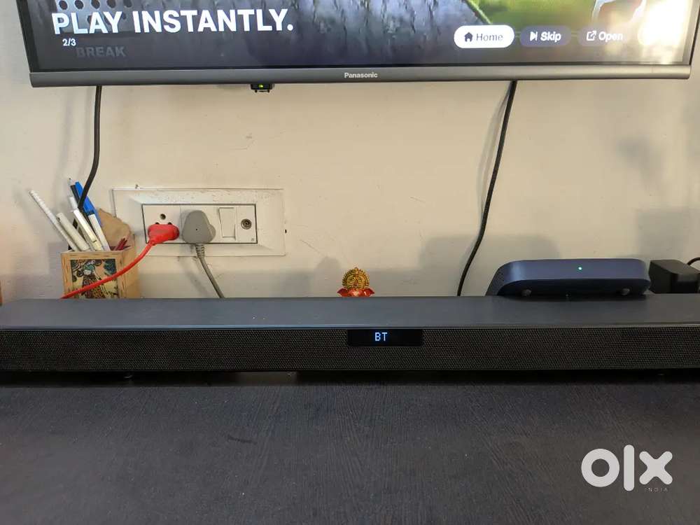 LG SL4 300W sound Bar with Carbon woofer