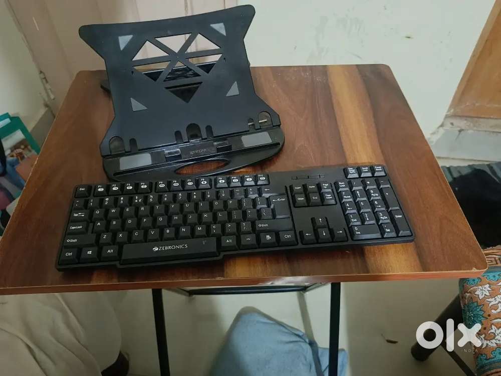 Computer stand, laptop stand and keyboard