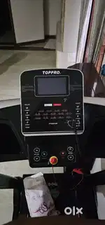 UN USED Trademill