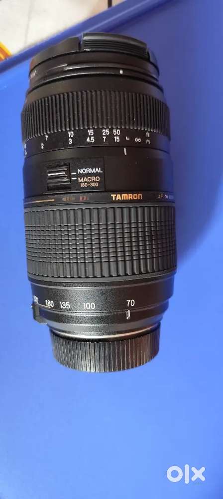 Nikon d5200 super mint with 3 lenses