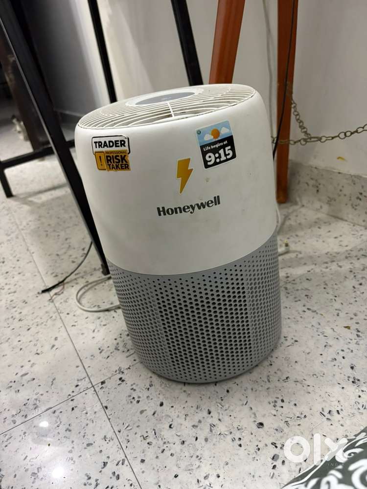 Honey well v1 airpurifier.