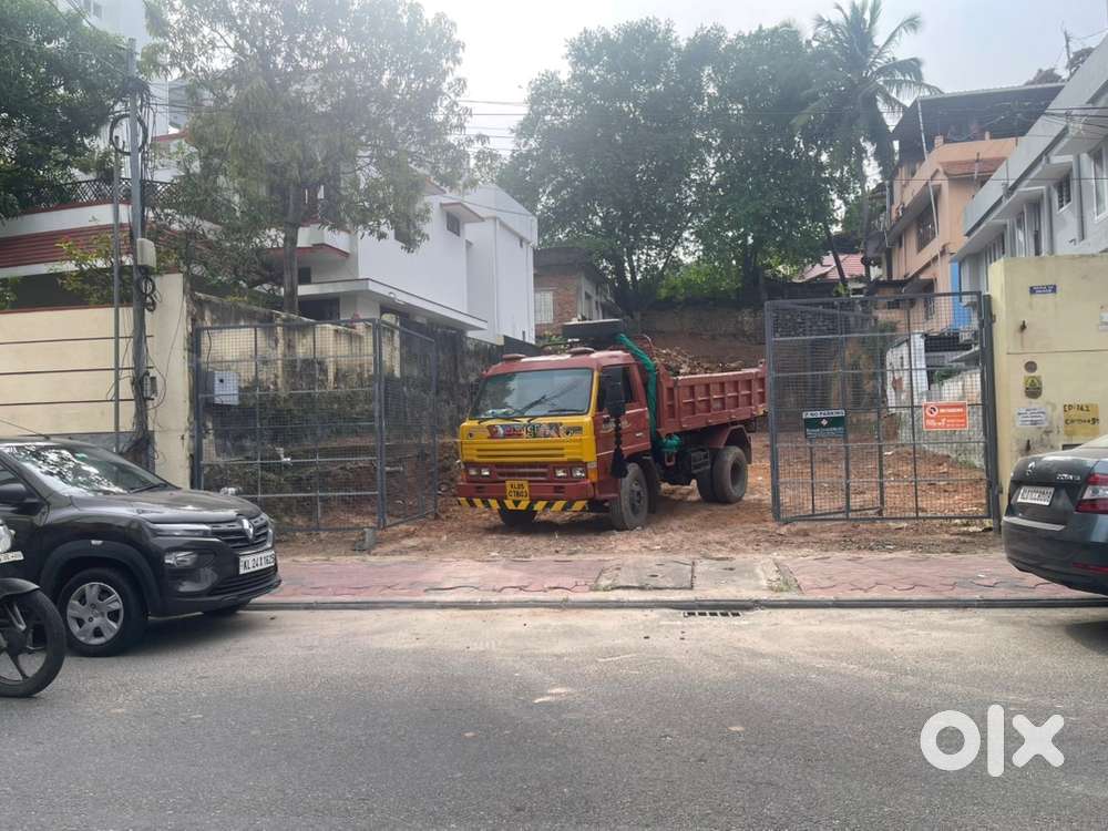 3000sqrft VACANT COMMERCIAL PLOT