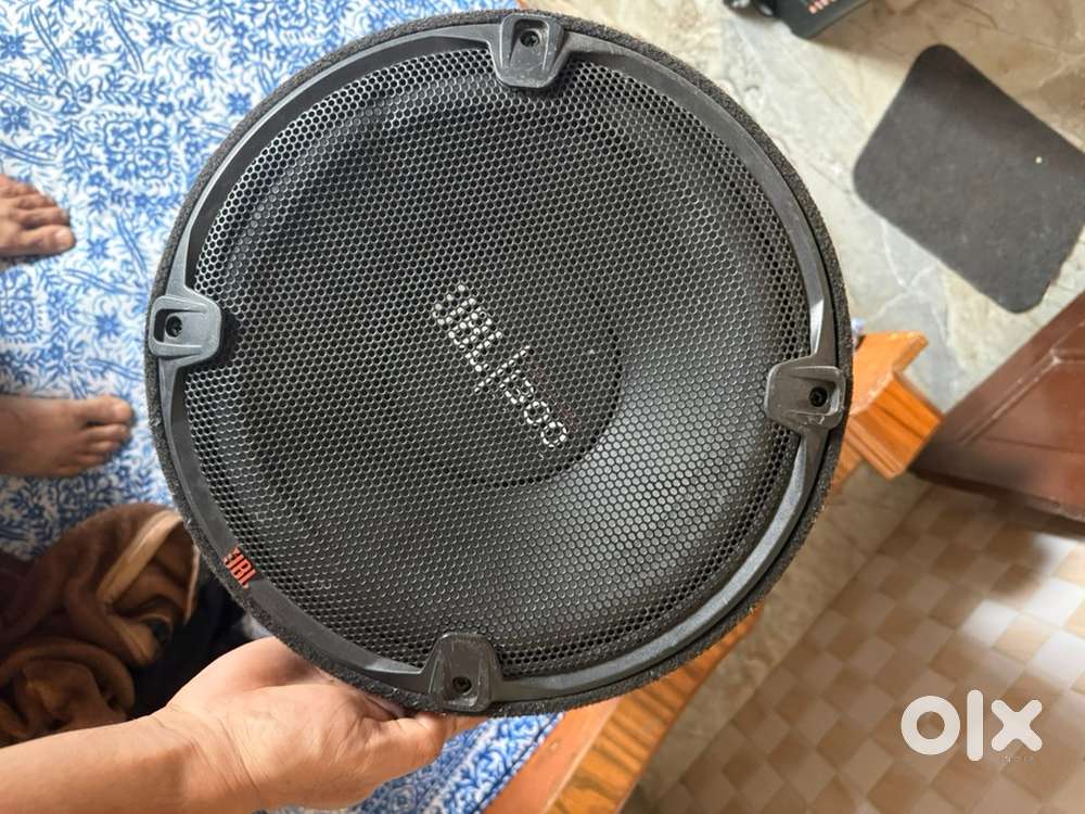 JBL bass tube 1300 and amplifier