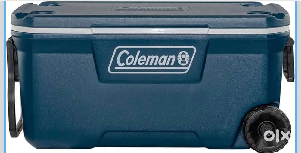 100 QT Coleman icebox brand new 3 months used