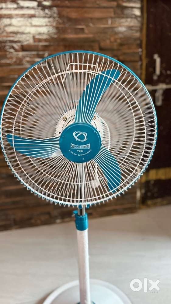Height adjustable Pedestal fan