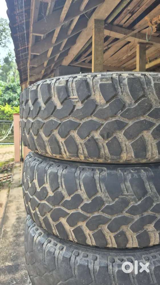 (235/75R15 M/T)