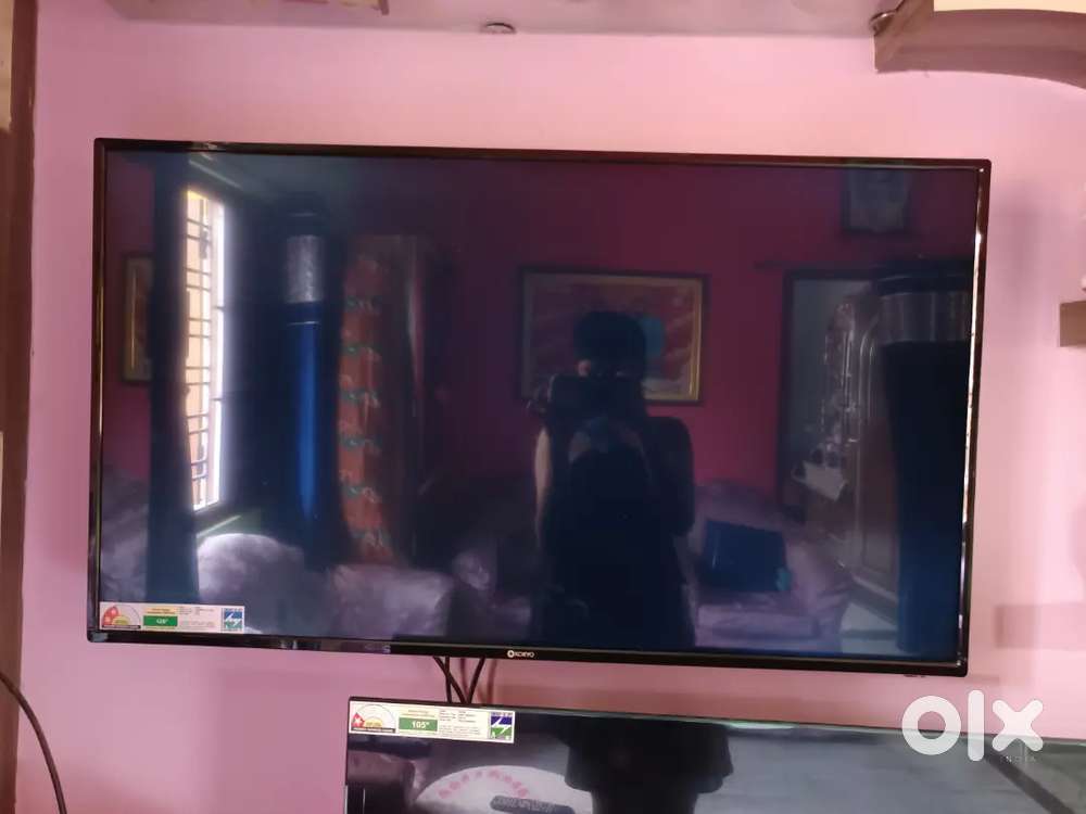 43 inches TV