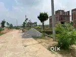 शानदार लोकेशन – Amity यूनिवर्सिटी के पास प्लॉट खरीदे तुरंत घर बनाए