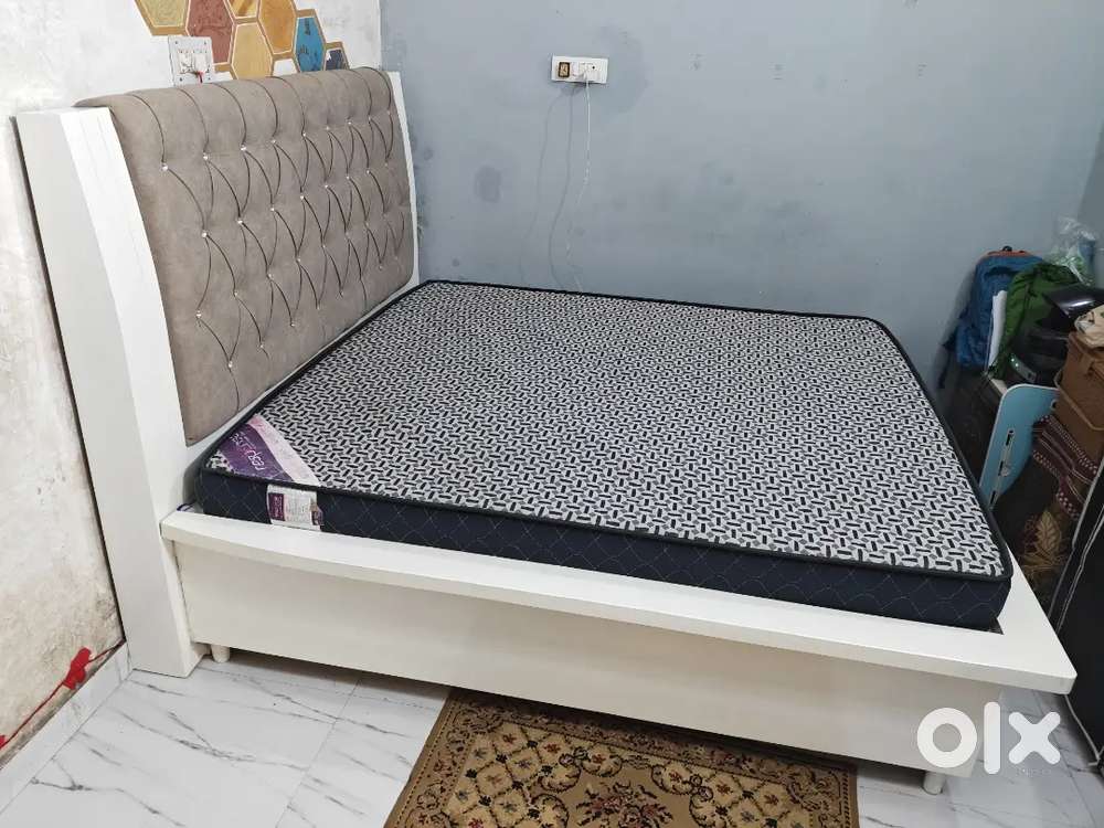 King Size Bed with Mattress