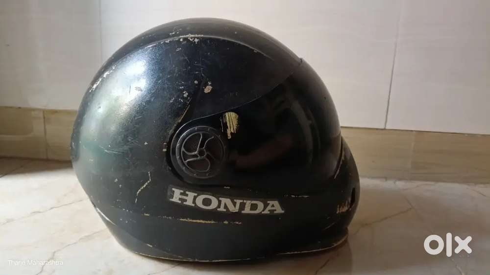 Honda stood helmet