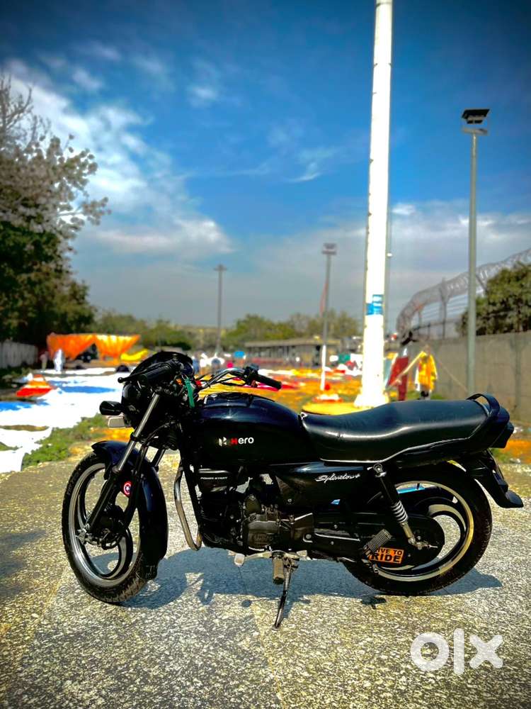 Bike ki condition ek number h 3 saal hua h bike ko 40,000 chali hui h