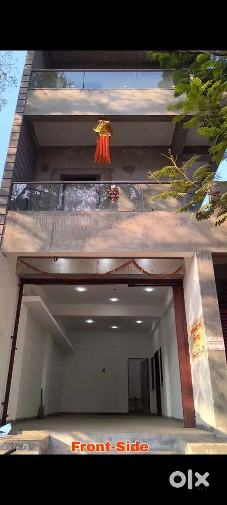 Office + Private Back Room for Rent - 450 Sq Ft in daji peth