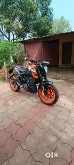 KTM Duke 125 selling