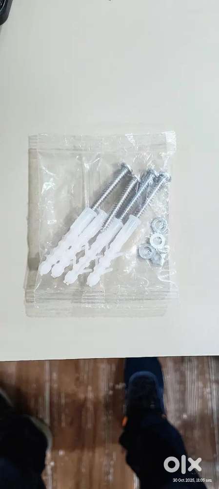 2 inch screw with gulli & washer