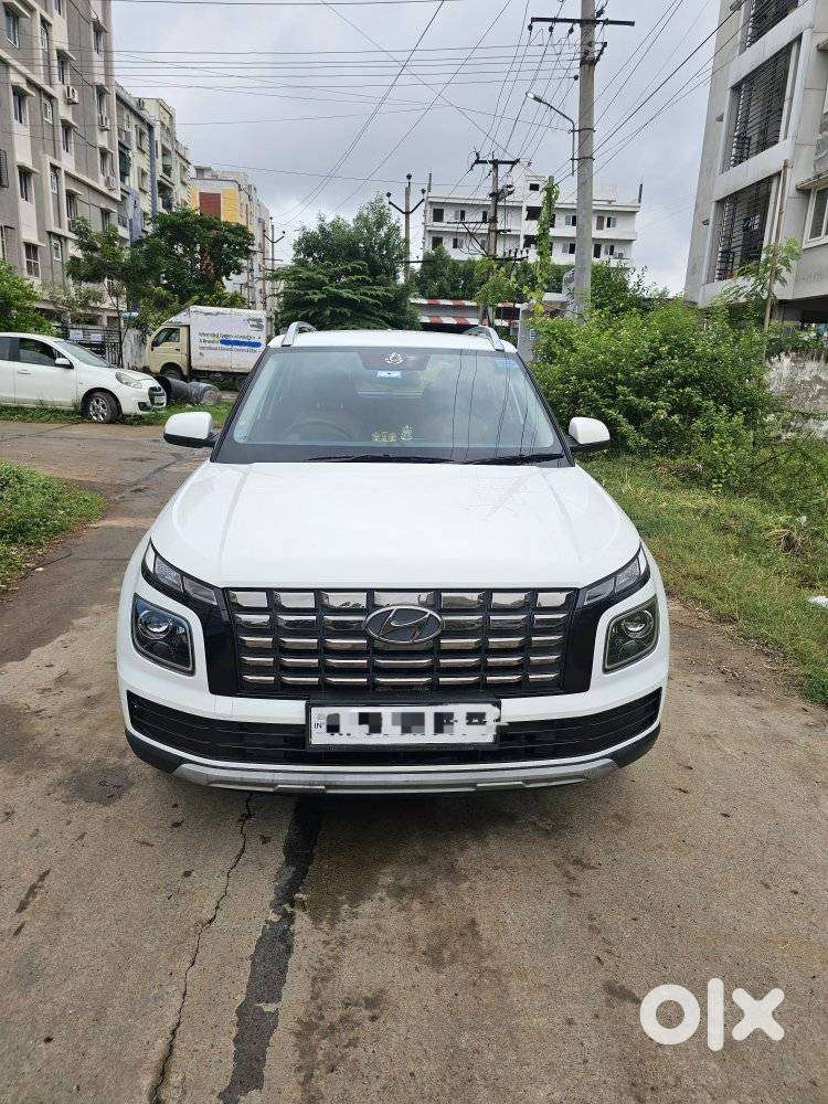 Hyundai Venue, 2023, Petrol