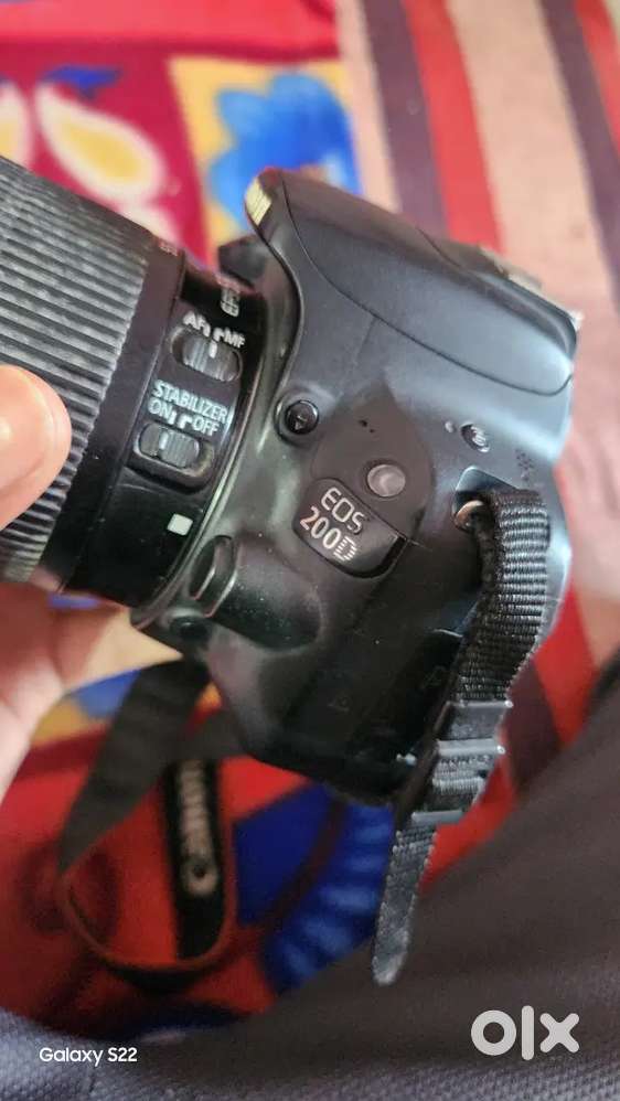 Canon 200D