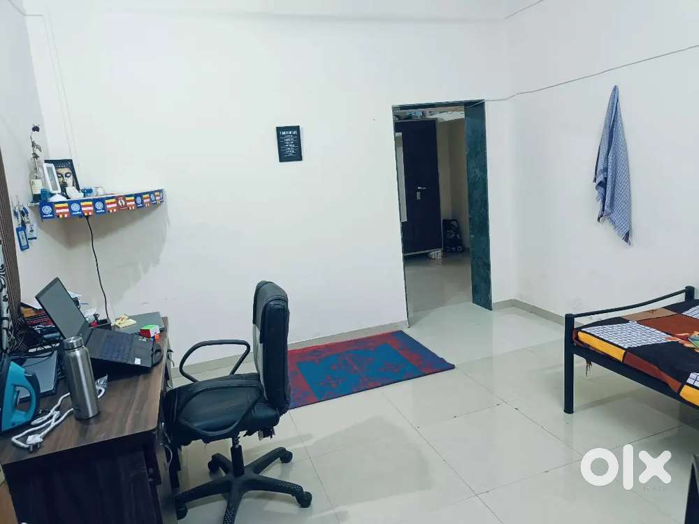 Looking for 1Male flatmate.