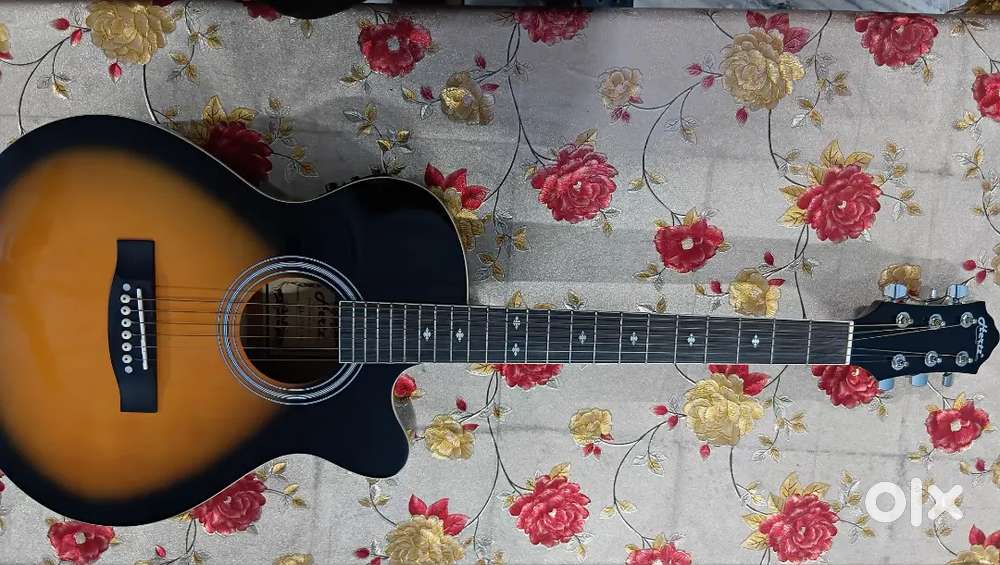 Semi acoustic guitar + free interface and free online processor