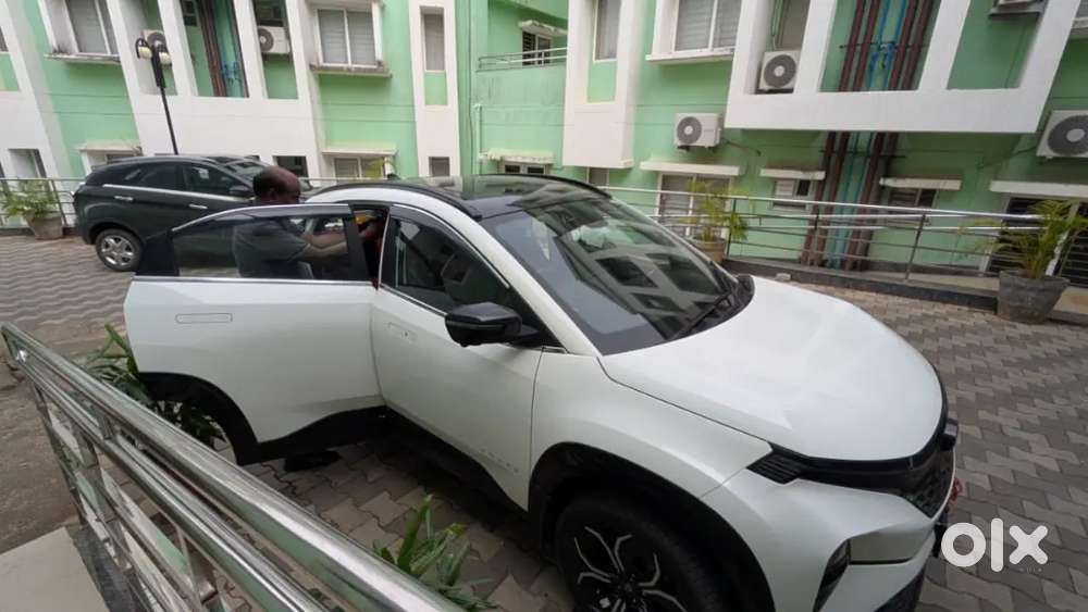 Taxi plus Driver is Available