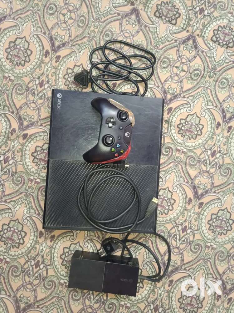 Xbox one with controller