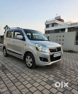 Maruti Suzuki Wagon R VXI AMT1.2, 2016, Petrol