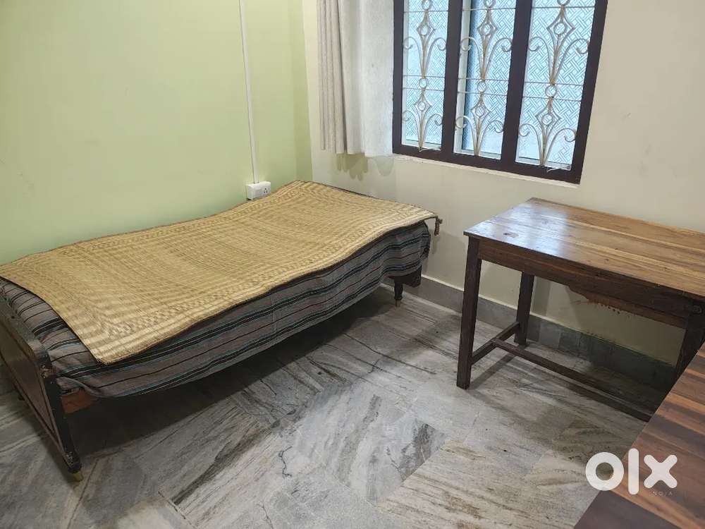 Furnished single Room with Bathroom near ITER College