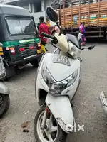 Good condition new tayar new battry