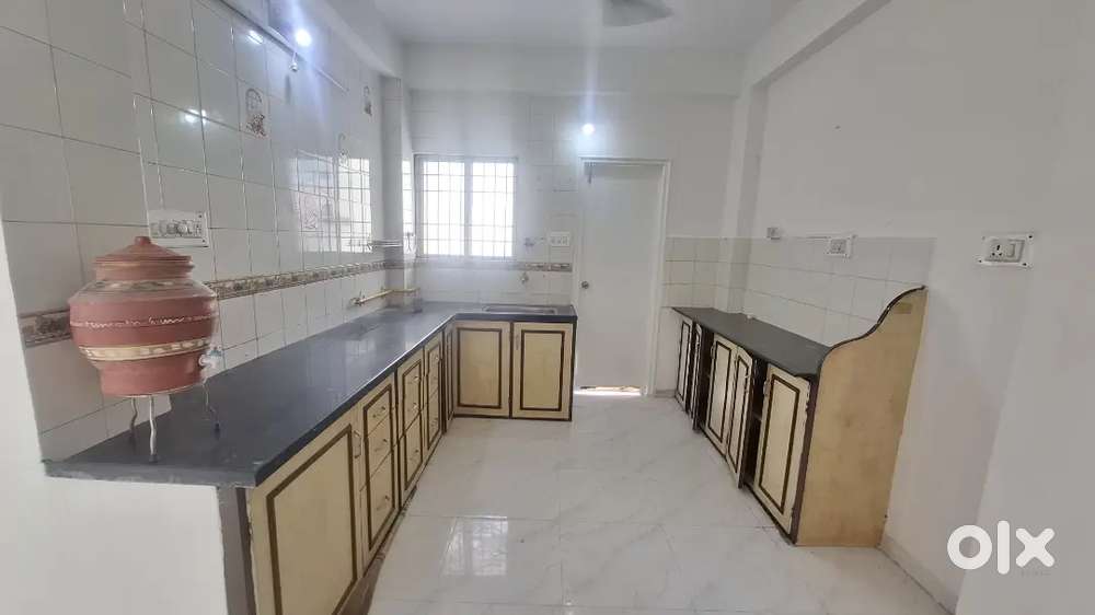2BHK ROAD TOUCH SAMIFURNISED FLAT FOR RENT NEW SAMA ROAD